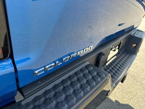 2023 Chevrolet Colorado WT