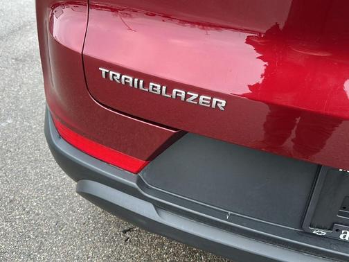 2025 Chevrolet Trailblazer LS