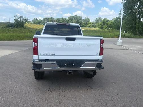 Summit White 2024 Chevrolet Silverado 2500 LT