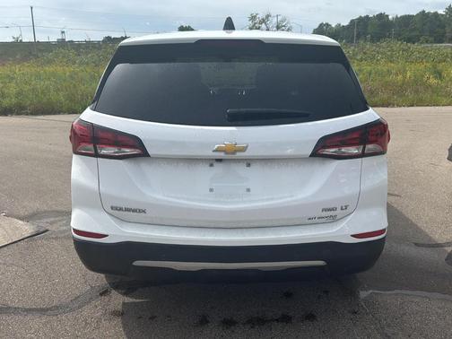 Summit White 2024 Chevrolet Equinox LT