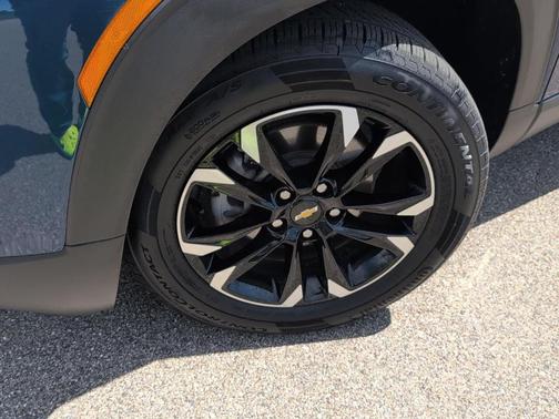 Pacific Blue Metallic 2021 Chevrolet Trailblazer LT