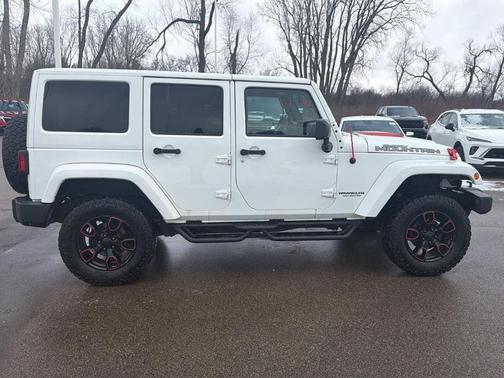 2017 Jeep Wrangler Unlimited Sahara