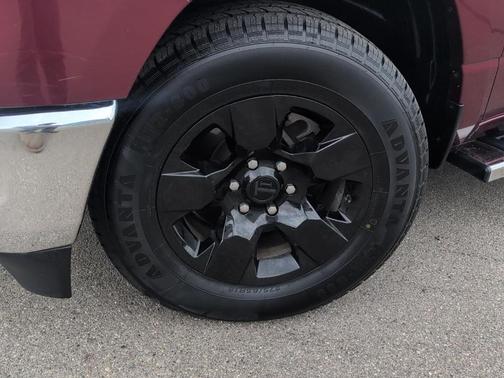 Delmonico Red Pearlcoat 2020 RAM 1500 Big Horn