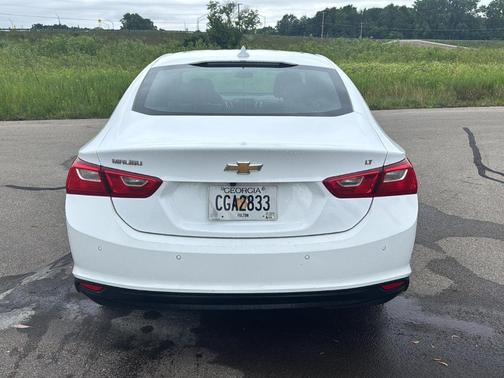 Summit White 2024 Chevrolet Malibu LT