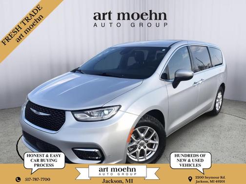 Silver Mist Clearcoat 2023 Chrysler Pacifica Touring