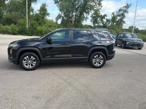 Mosaic Black Metallic 2025 Chevrolet Equinox LT