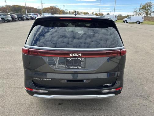2022 Kia Carnival EX