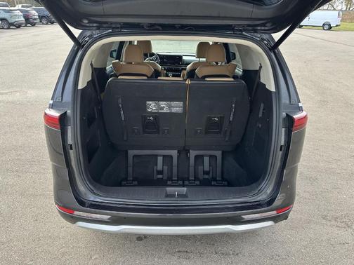 2022 Kia Carnival EX