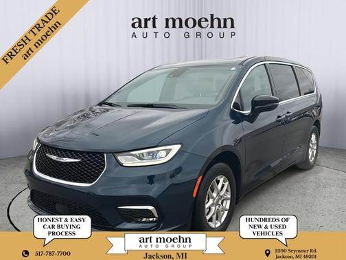 Fathom Blue Pearlcoat 2025 Chrysler Pacifica Select