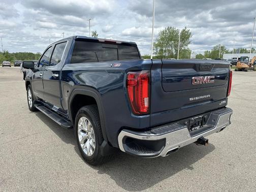 Pacific Blue Metallic 2019 GMC Sierra 1500 SLT