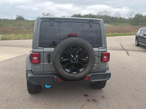 Sting Gray Clearcoat 2023 Jeep Wrangler 4xe Sahara