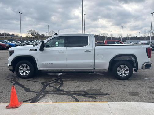 2022 GMC Sierra 1500 SLE