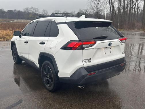 2019 Toyota RAV4 Hybrid XLE