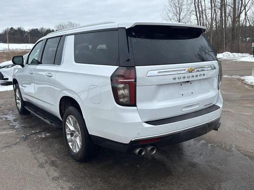 2023 Chevrolet Suburban Premier