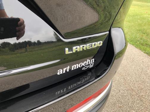2023 Jeep Grand Cherokee Laredo