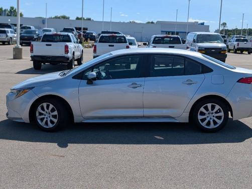 Classic Silver Metallic 2024 Toyota Corolla LE