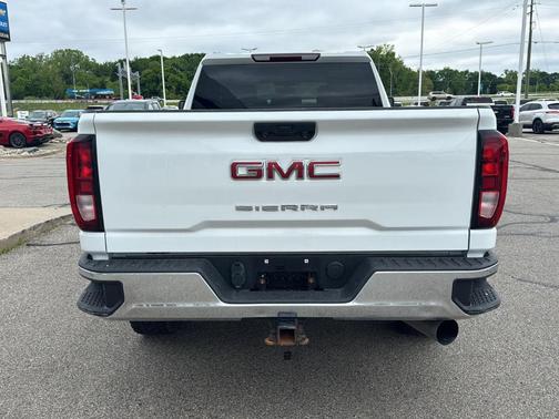 2022 GMC Sierra 2500 Pro