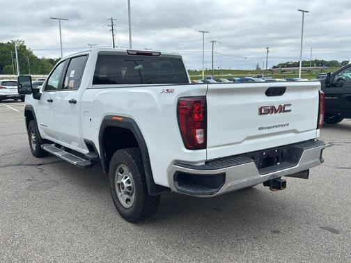 2022 GMC Sierra 2500 Pro
