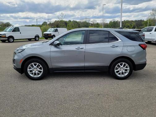 Sterling Gray Metallic 2024 Chevrolet Equinox LT
