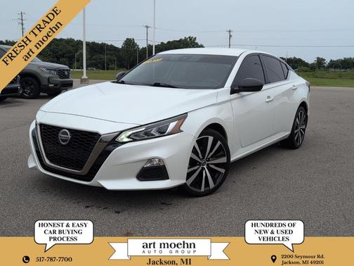 White 2021 Nissan Altima 2.5 SR