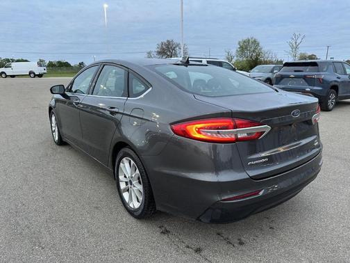 Magnetic Metallic 2020 Ford Fusion SE