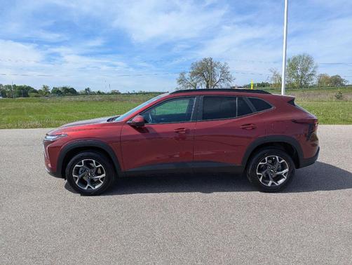 2024 Chevrolet Trax LT