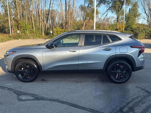 Sterling Gray Metallic 2024 Chevrolet Trax ACTIV