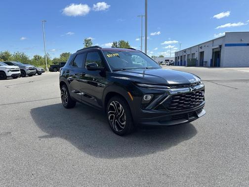 Mosaic Black Metallic 2024 Chevrolet Trailblazer RS