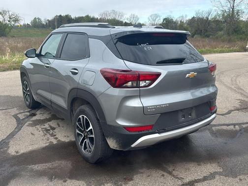 Sterling Gray Metallic 2025 Chevrolet Trailblazer LT
