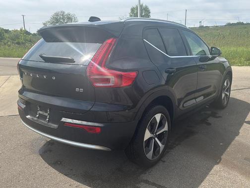 Black Stone 2023 Volvo XC40 B5 Plus Bright Theme