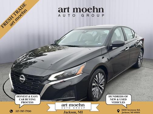 Black 2025 Nissan Altima SV