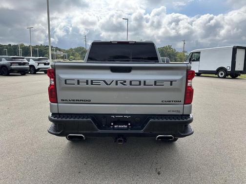 2024 Chevrolet Silverado 1500 Custom Trail Boss