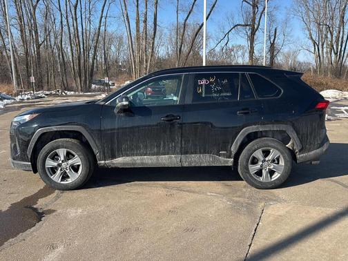 2025 Toyota RAV4 Hybrid XLE