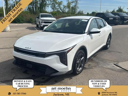 Snow White Pearl 2025 Kia K4