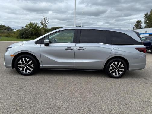 Solar Silver Metallic 2025 Honda Odyssey EX-L
