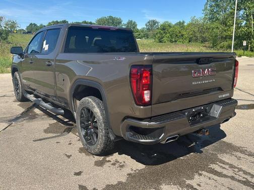 Deep Bronze Metallic 2024 GMC Sierra 1500 Elevation