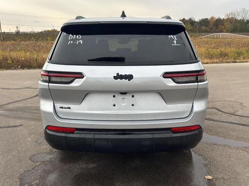 2024 Jeep Grand Cherokee L Laredo