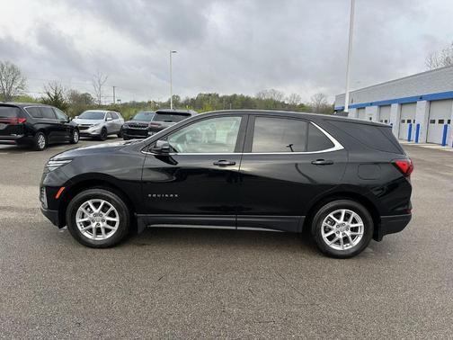 Mosaic Black Metallic 2024 Chevrolet Equinox LT