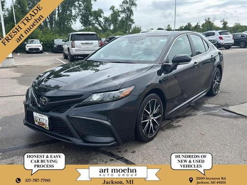 Midnight Black Metallic 2024 Toyota Camry SE
