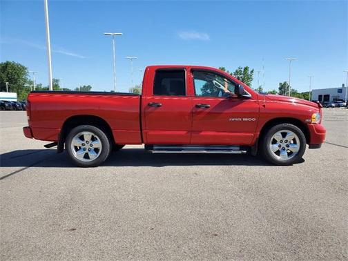 Photo 2 of 27 of 2004 Dodge Ram 1500 SLT