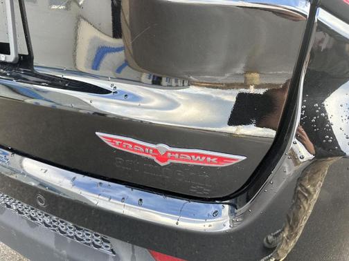 Diamond Black 2025 Jeep Compass Trailhawk