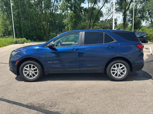 2023 Chevrolet Equinox LS