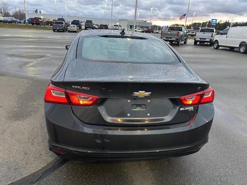 2017 Chevrolet Malibu 1LT