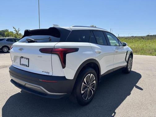 Summit White 2024 Chevrolet Blazer EV LT