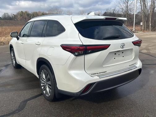 2020 Toyota Highlander Platinum