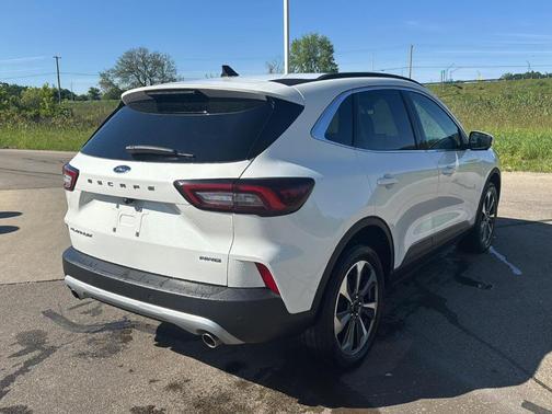 Star White 2024 Ford Escape Platinum
