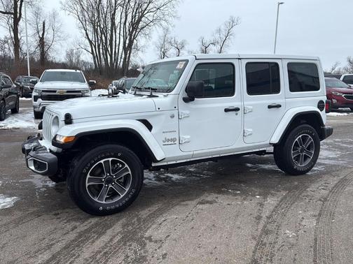 2023 Jeep Wrangler Sahara