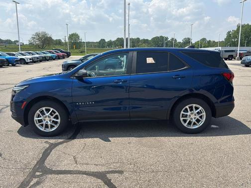 2022 Chevrolet Equinox LS