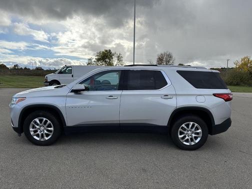 2018 Chevrolet Traverse LT Cloth