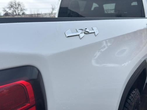 2023 GMC Sierra 1500 Pro